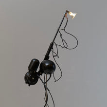 Lade das Bild in den Galerie-Viewer, Ron Arad Aerial Light One Off Ltd. Lampe - 1981 (price on request)