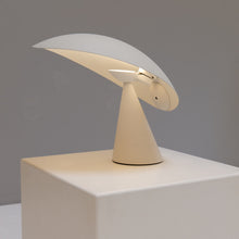 Lade das Bild in den Galerie-Viewer, Artemide Lavinia lamp by Masayuki Kurokawa - 1980s