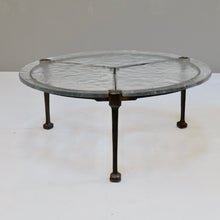 Lade das Bild in den Galerie-Viewer, Bronze table by Lothar Klute (price on request)