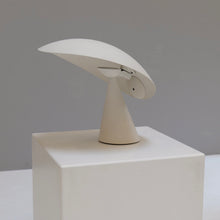 Lade das Bild in den Galerie-Viewer, Artemide Lavinia lamp by Masayuki Kurokawa - 1980s