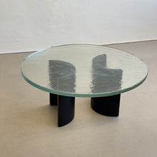 Lade das Bild in den Galerie-Viewer, brutalist cast glass coffee table by Heinz Lilienthal - 1970s