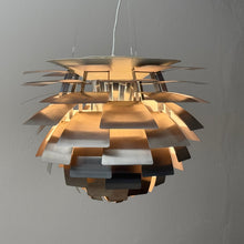 Lade das Bild in den Galerie-Viewer, vintage Louis Poulsen PH Artichoke lamp 72 cm - 1970s