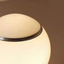 Lade das Bild in den Galerie-Viewer, Mongolfiera lamp by Gianni Celada for Fontana Arte - 1968