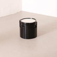 Lade das Bild in den Galerie-Viewer, nesting tables 780 by Gianranco Frattini for Cassina - 1980s
