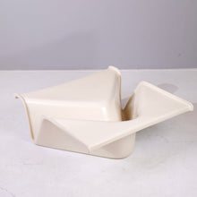 Lade das Bild in den Galerie-Viewer, fiarm space age coffee table by Franca Stagi & Cesare Leonardi