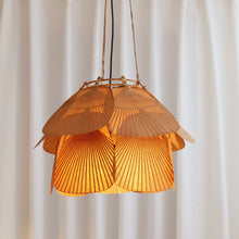 Lade das Bild in den Galerie-Viewer, Ju-Yon ceiling lamp from the Uchiwa M Design by Ingo Maurer
