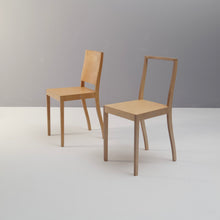 Lade das Bild in den Galerie-Viewer, Jasper Morrison Plywood Chair for Vitra
