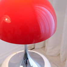 Lade das Bild in den Galerie-Viewer, vintage chrome Panthella lamp by Verner Panton for Louis Poulsen - 1970s
