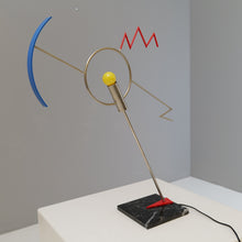 Lade das Bild in den Galerie-Viewer, Javier Mariscal Valencia lamp - 1980s
