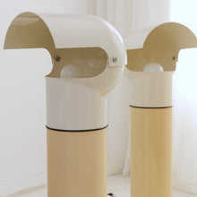 Lade das Bild in den Galerie-Viewer, Pileo lamps - Gae Aulenti - Artemide 1970s
