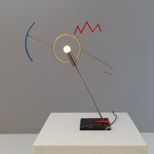Lade das Bild in den Galerie-Viewer, Javier Mariscal Valencia lamp - 1980s

