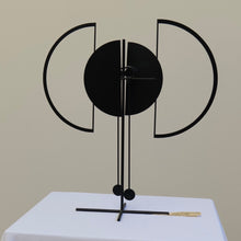 Lade das Bild in den Galerie-Viewer, Arnulf Hoffmann Pendulum Skulptur
