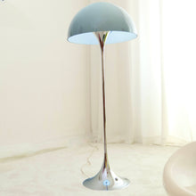 Lade das Bild in den Galerie-Viewer, vintage chrome Panthella floor lamp by Verner Panton
