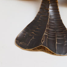 Lade das Bild in den Galerie-Viewer, round organic brutalist bronze table Lothar Klute attr.
