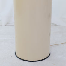 Lade das Bild in den Galerie-Viewer, Pileo floor lamp by Gae Aulenti for Artemide
