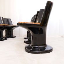 Lade das Bild in den Galerie-Viewer, Space Age dining set chairs &amp; table EMÜ 1970
