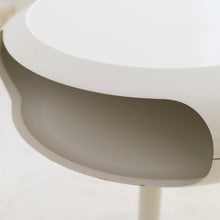 Lade das Bild in den Galerie-Viewer, Space Age Opal Beistelltisch - 1970s
