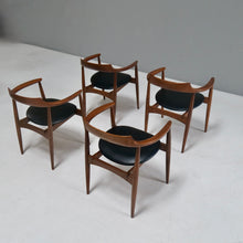 Lade das Bild in den Galerie-Viewer, Arne Wahl Iversen chairs - ST 750 for Niels Eilersen
