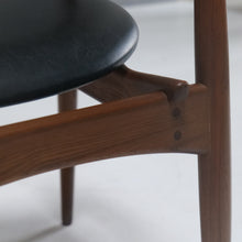 Lade das Bild in den Galerie-Viewer, Arne Wahl Iversen chairs - ST 750 for Niels Eilersen
