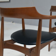 Lade das Bild in den Galerie-Viewer, Arne Wahl Iversen chairs - ST 750 for Niels Eilersen
