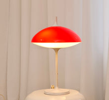Lade das Bild in den Galerie-Viewer, Temde mushroom lamp
