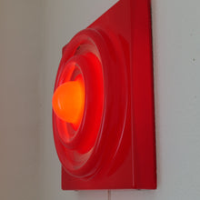 Lade das Bild in den Galerie-Viewer, Verner Panton ring lamp
