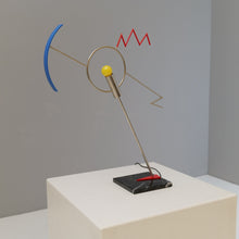 Lade das Bild in den Galerie-Viewer, Javier Mariscal Valencia lamp - 1980s
