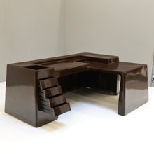 Lade das Bild in den Galerie-Viewer, Space Age directors desk by Vittorio Introini for Saporiti
