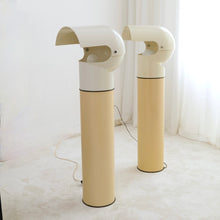Lade das Bild in den Galerie-Viewer, Pileo lamps - Gae Aulenti - Artemide 1970s
