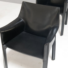 Lade das Bild in den Galerie-Viewer, Cassina Cab 413 Mario Bellin set of 4
