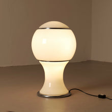 Lade das Bild in den Galerie-Viewer, Mongolfiera lamp by Gianni Celada for Fontana Arte - 1968
