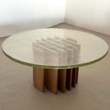 Lade das Bild in den Galerie-Viewer, Heinz Lilienthal round glass coffee table - 1970s
