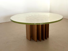 Lade das Bild in den Galerie-Viewer, Heinz Lilienthal round glass coffee table - 1970s
