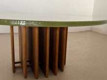 Lade das Bild in den Galerie-Viewer, Heinz Lilienthal round glass coffee table - 1970s
