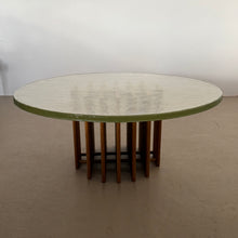 Lade das Bild in den Galerie-Viewer, Heinz Lilienthal round glass coffee table - 1970s

