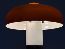 Lade das Bild in den Galerie-Viewer, brown Harvey Guzzini Brumburry lamp by Luigi Massoni
