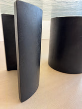 Lade das Bild in den Galerie-Viewer, brutalist cast glass coffee table by Heinz Lilienthal - 1970s
