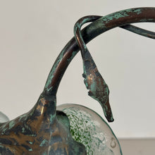 Lade das Bild in den Galerie-Viewer, Brutalist forged copper lamp with emerald green glass in style of Hector Guimard

