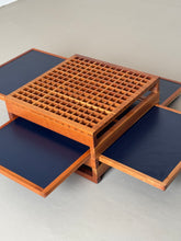 Lade das Bild in den Galerie-Viewer, Bernard Vuarnesson Tetra table - 1983
