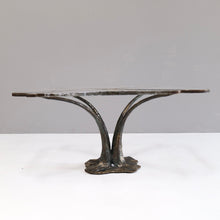 Lade das Bild in den Galerie-Viewer, Lothar Klute bronze table  (price on request)
