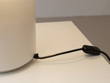 Lade das Bild in den Galerie-Viewer, Martinelli Luce 625 lamp by Elio Martinelli
