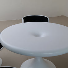Lade das Bild in den Galerie-Viewer, dining set - sognac chairs Eero Aarnio for Asko
