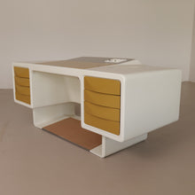 Lade das Bild in den Galerie-Viewer, Ernest Igl Jet Top for Wilhelm Werndln - 1970s
