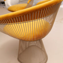 Lade das Bild in den Galerie-Viewer, vintage Warren Platner Knoll International dining set - 1970s
