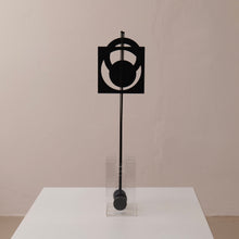 Lade das Bild in den Galerie-Viewer, Arnulf Hoffmann kinetic art sculpture Pendulum
