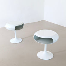 Lade das Bild in den Galerie-Viewer, space age tulip console table - 1970s
