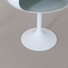 Lade das Bild in den Galerie-Viewer, space age tulip console table - 1970s
