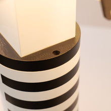Lade das Bild in den Galerie-Viewer, vintage Artemide Shogun lamp by Artemide - 1980s
