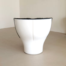 Lade das Bild in den Galerie-Viewer, Joe Colombo Elda Chair for Comfort Italy- 1990s
