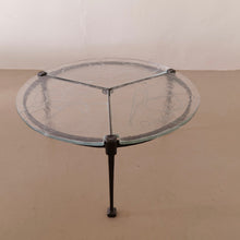 Lade das Bild in den Galerie-Viewer, early Lothar Klute forged round coffee table

